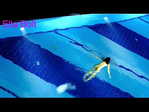 ❤️ No puc parar de mirar-la, jove rossa presa nedant nua a la piscina del complex ELLA BOLT ❌ Porno al ca.cbddeluxe.top ❌️