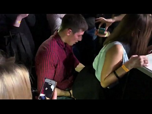 ❤️ Sexe real en una discoteca russa. Noia russa de 18 anys a l'anus i la vagina follada en una discoteca ❌ Porno al ca.cbddeluxe.top ❌️